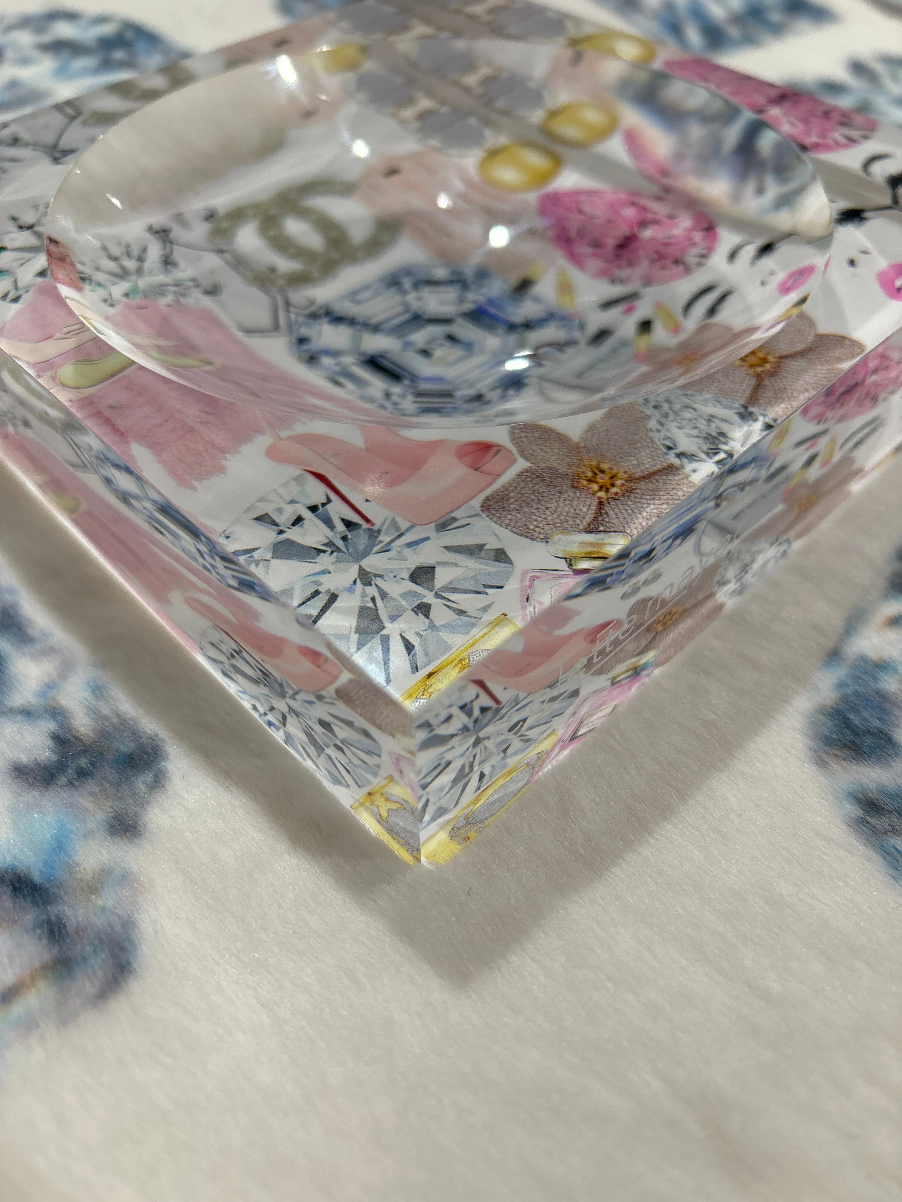 Bougie Women Nuevo Pink White Acrylic Candy Catchall Dish 6x6