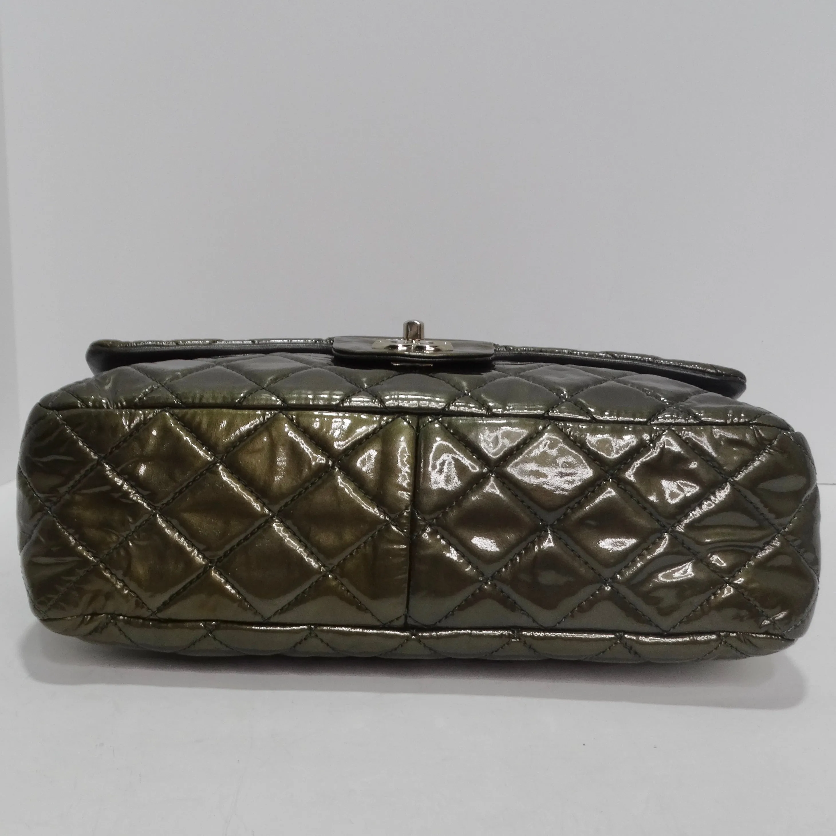 Chanel 2008-2009 Metallic Patent Quilted Jumbo Single Flap Green