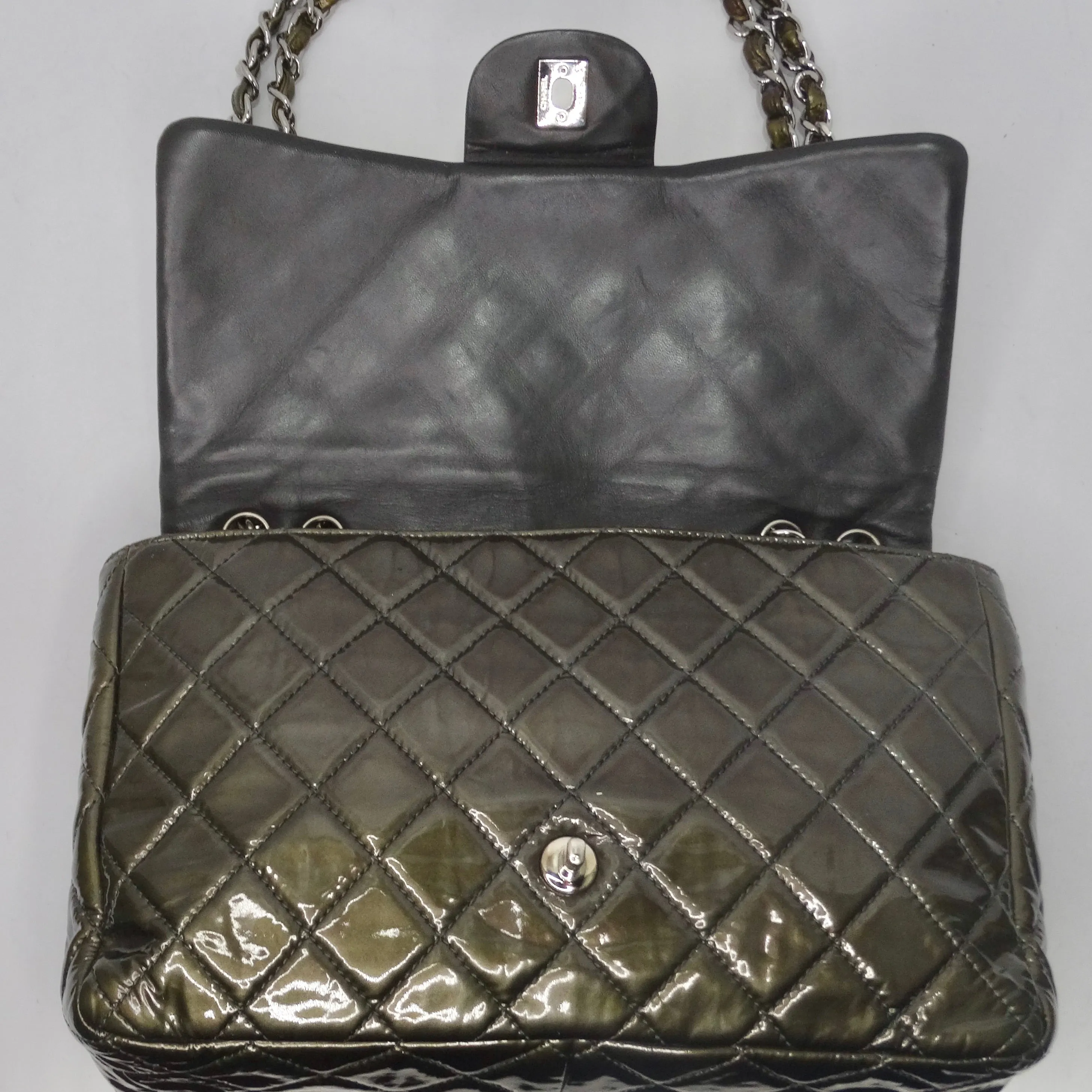 Chanel 2008-2009 Metallic Patent Quilted Jumbo Single Flap Green