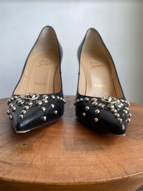 DOOR KNOCK STUD STILETTOS