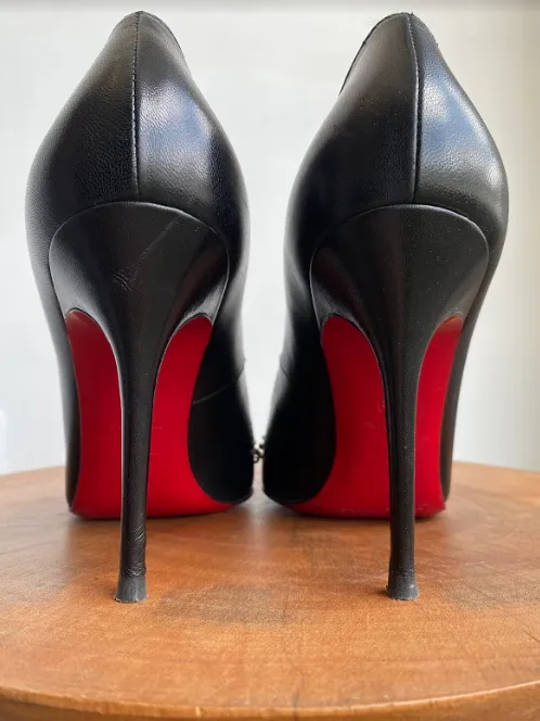 DOOR KNOCK STUD STILETTOS
