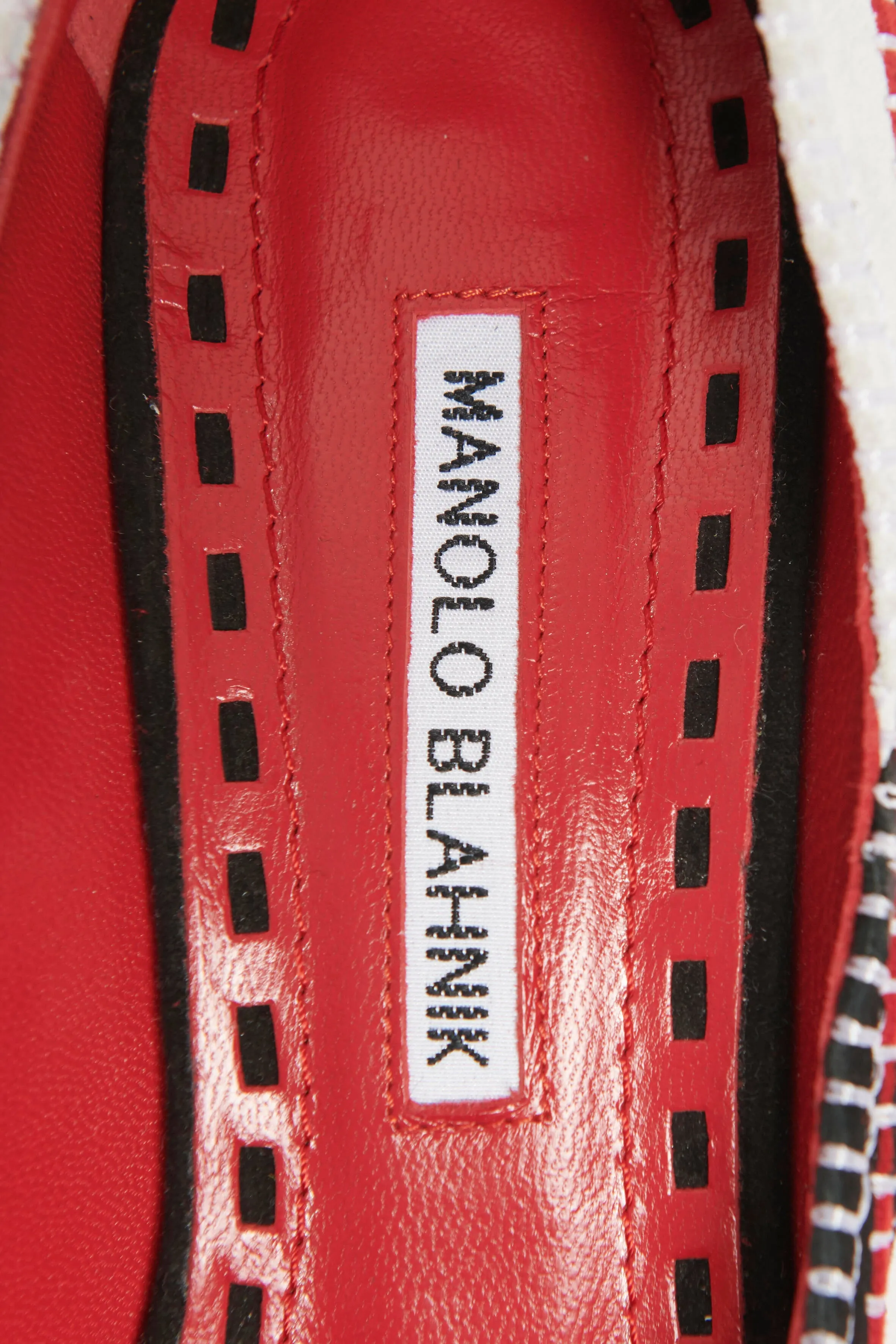 Red, White and Black Suede Embroidery Stitch Preowned Pumps